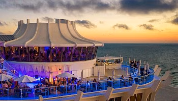 Level 11 Rooftop Bar & Lounge