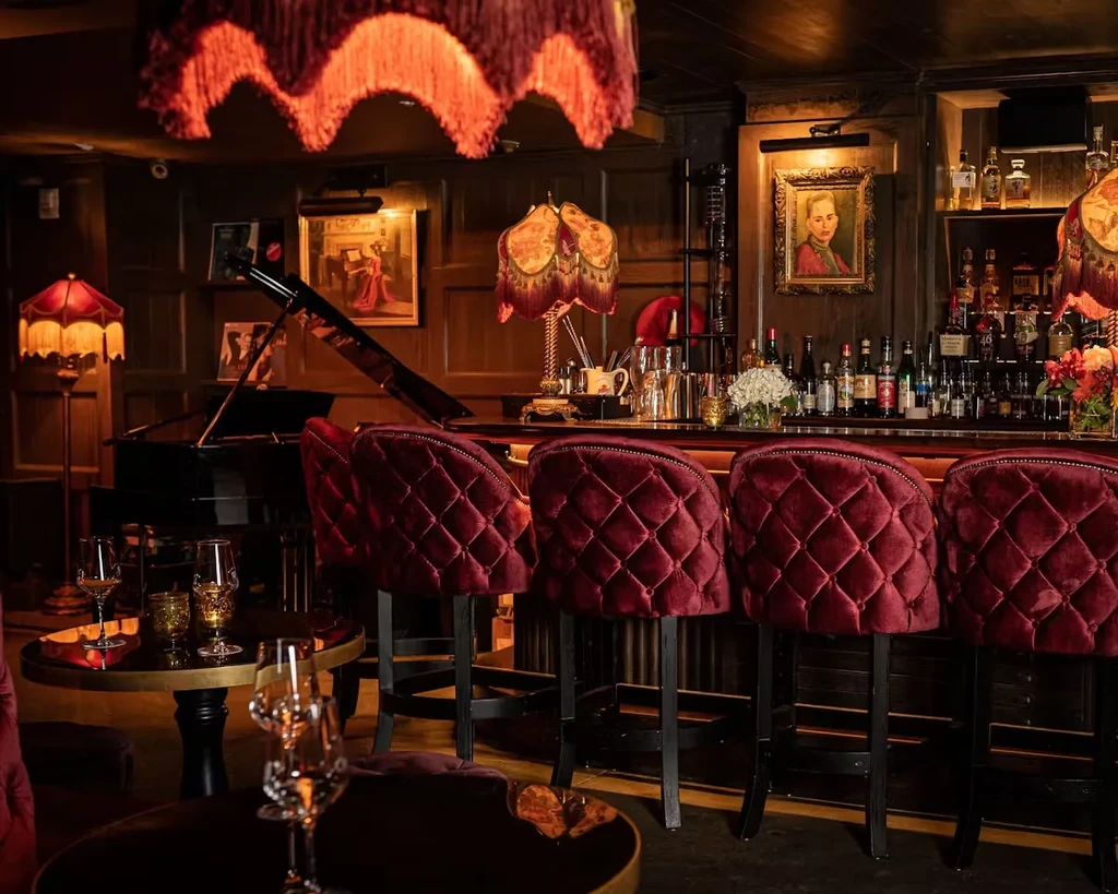 Bo Peep Cocktail and Highball Store