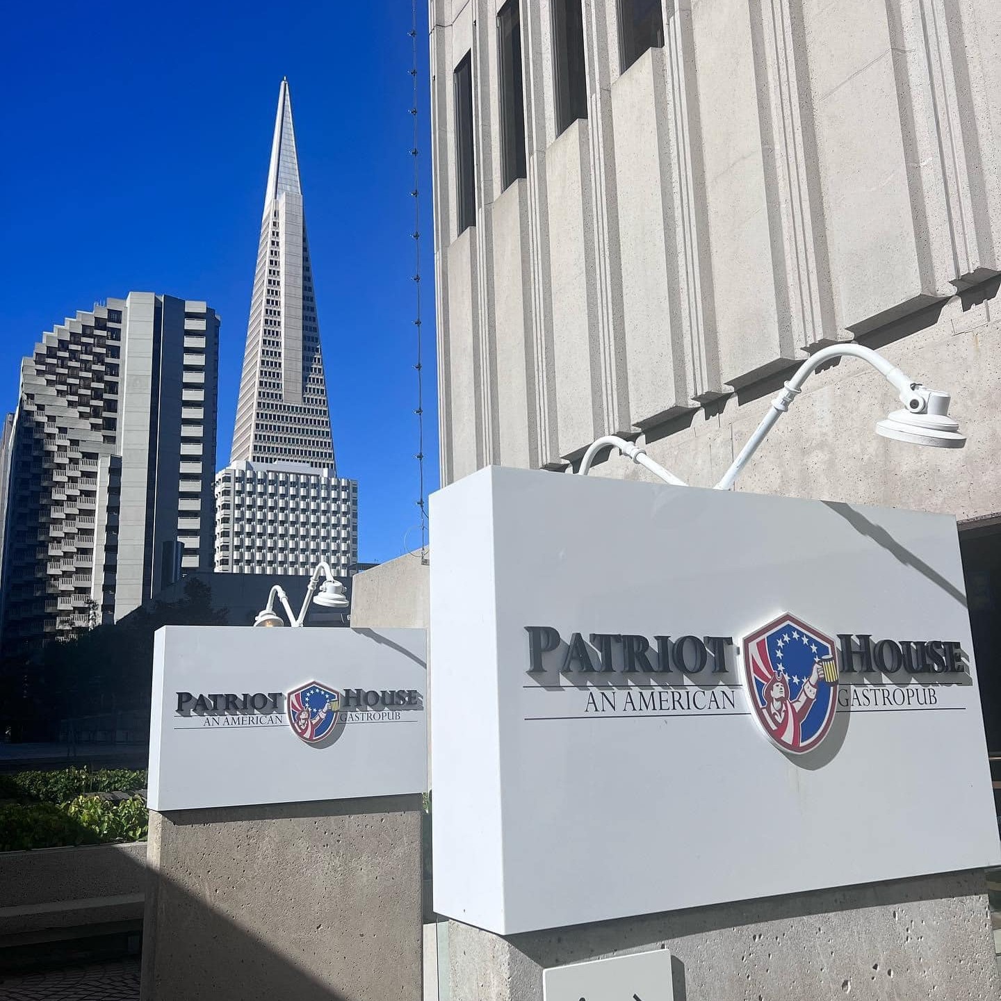 Patriot House Pub
