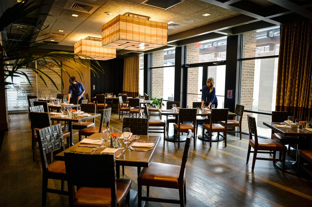 Bistro 72