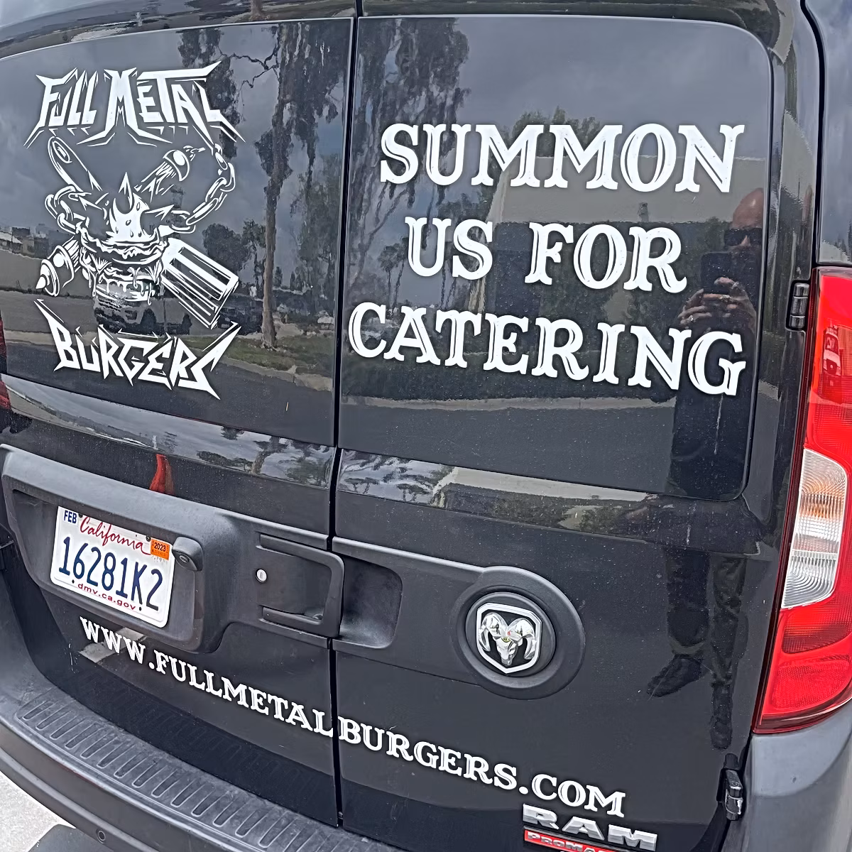 Full Metal Burgers Escondido