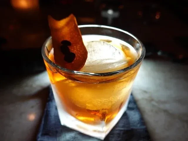 Leaf Bar & Lounge