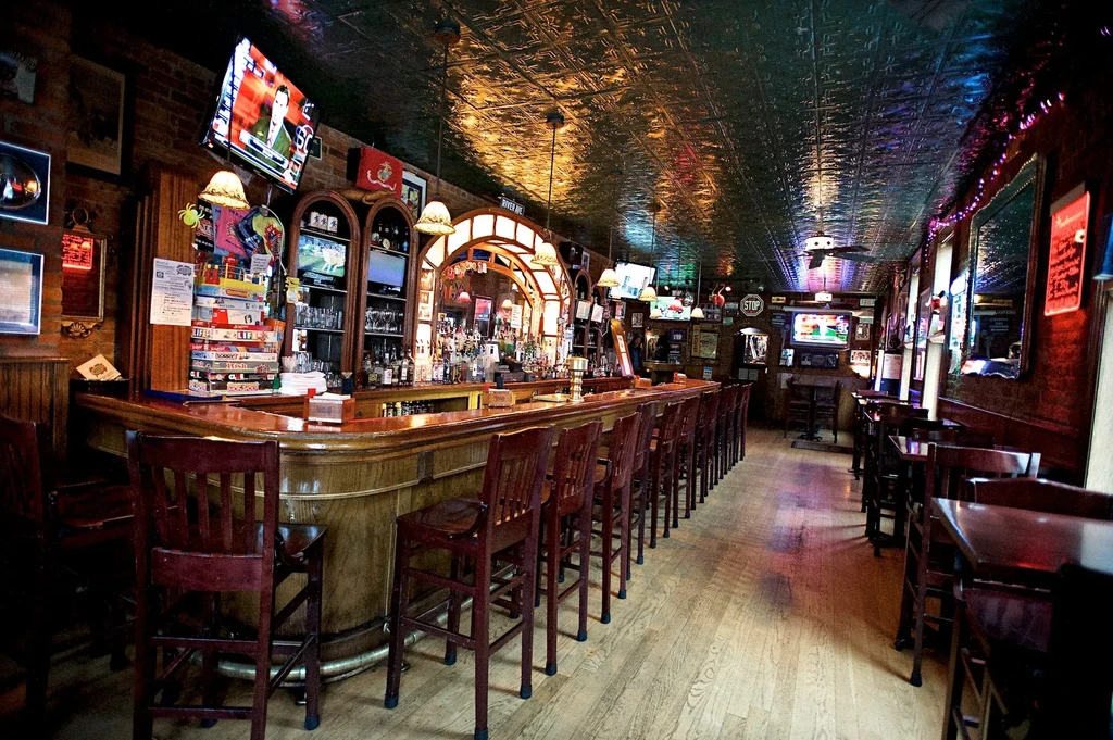 Max's on Main