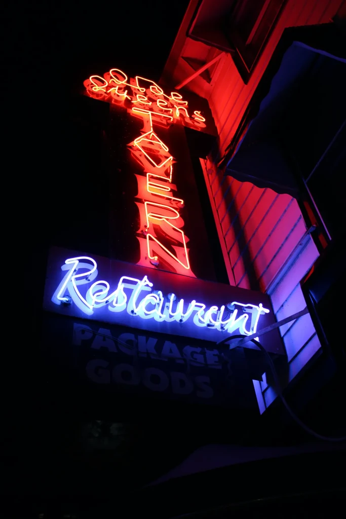 Olde Queens Tavern