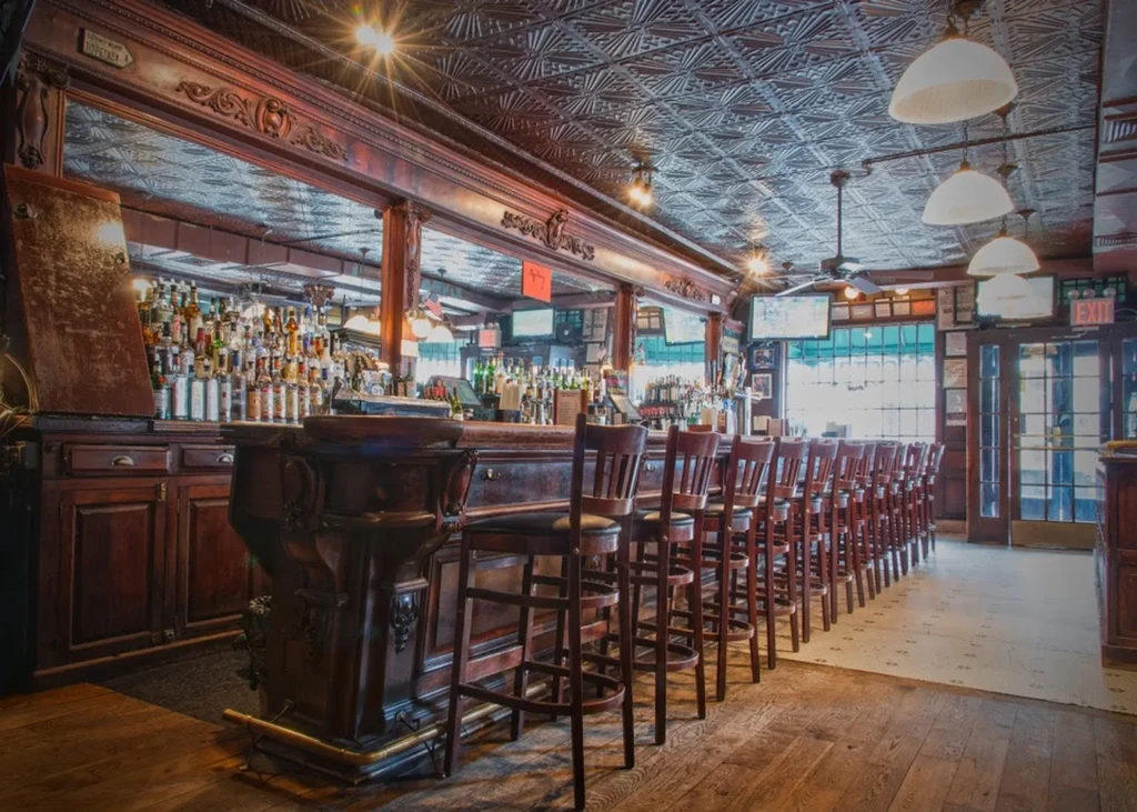 The Landmark Tavern