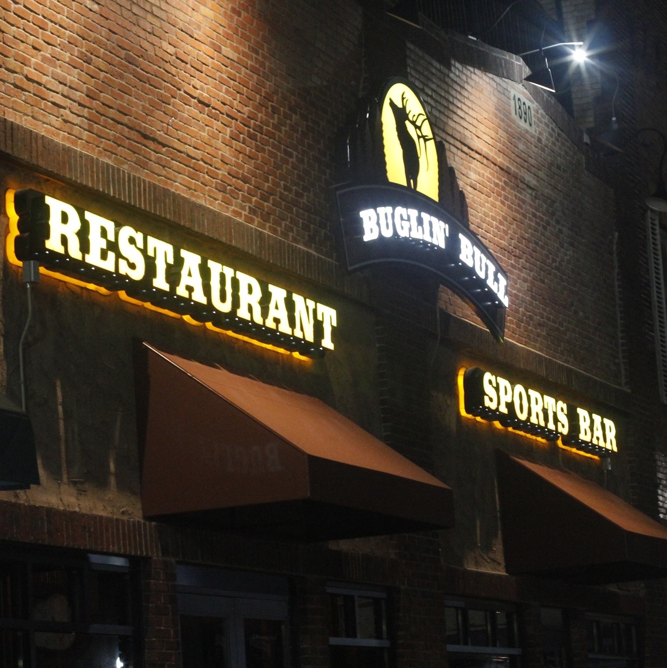 Buglin' Bull Restaurant and Sports Bar