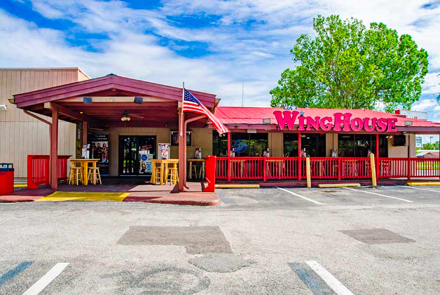 WingHouse Bar & Grill