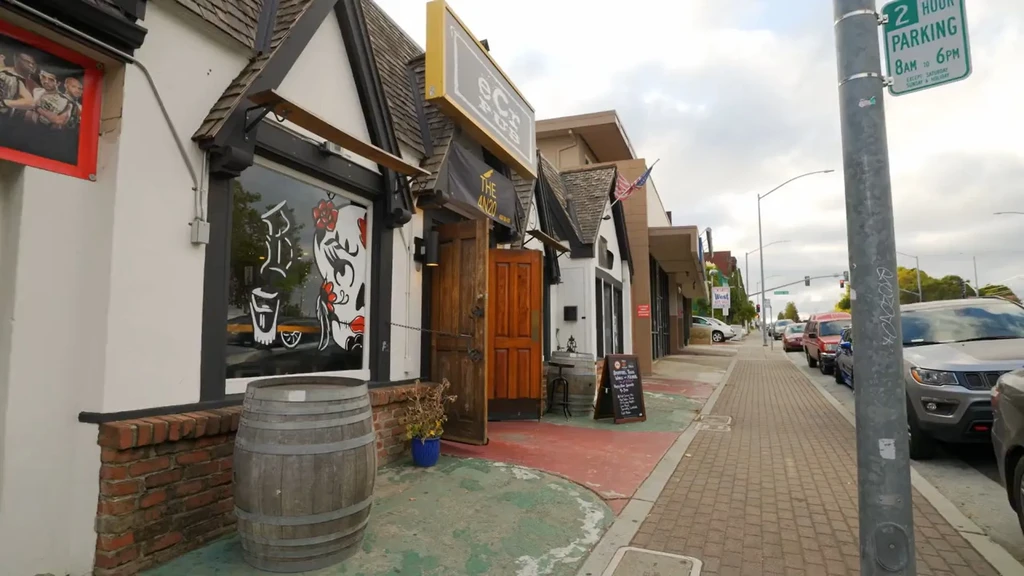 ECR Pub