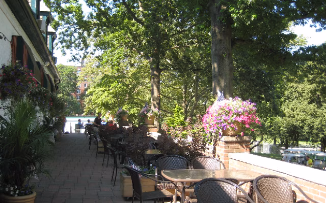 Veranda Cafe