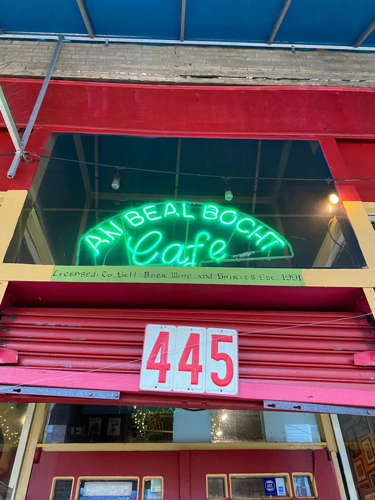 An Beal Bocht Cafe