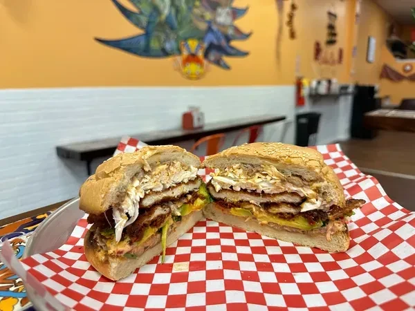 Tlahco Taqueria