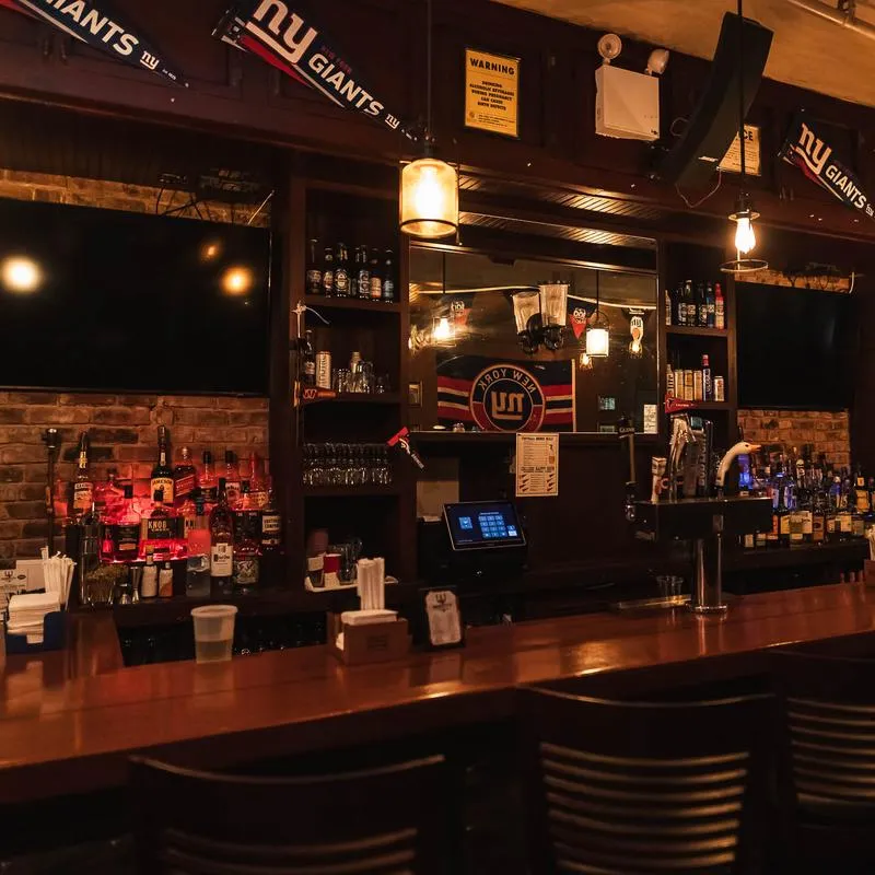 Beckett's Bar & Grill