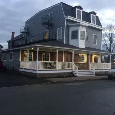 Parkview House Restaurant & Tavern