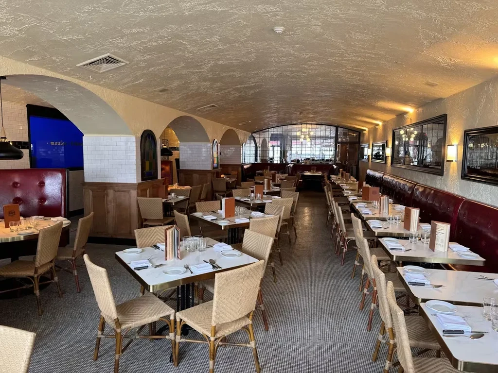 Waterzooi Belgian Bistro & Oyster Bar