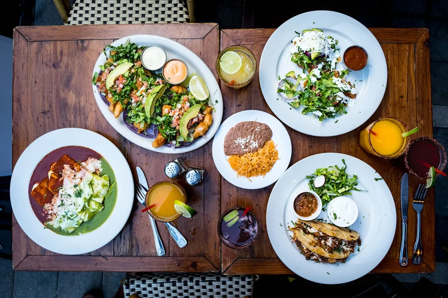 Móle Mexican Bar & Grill - Williamsburg