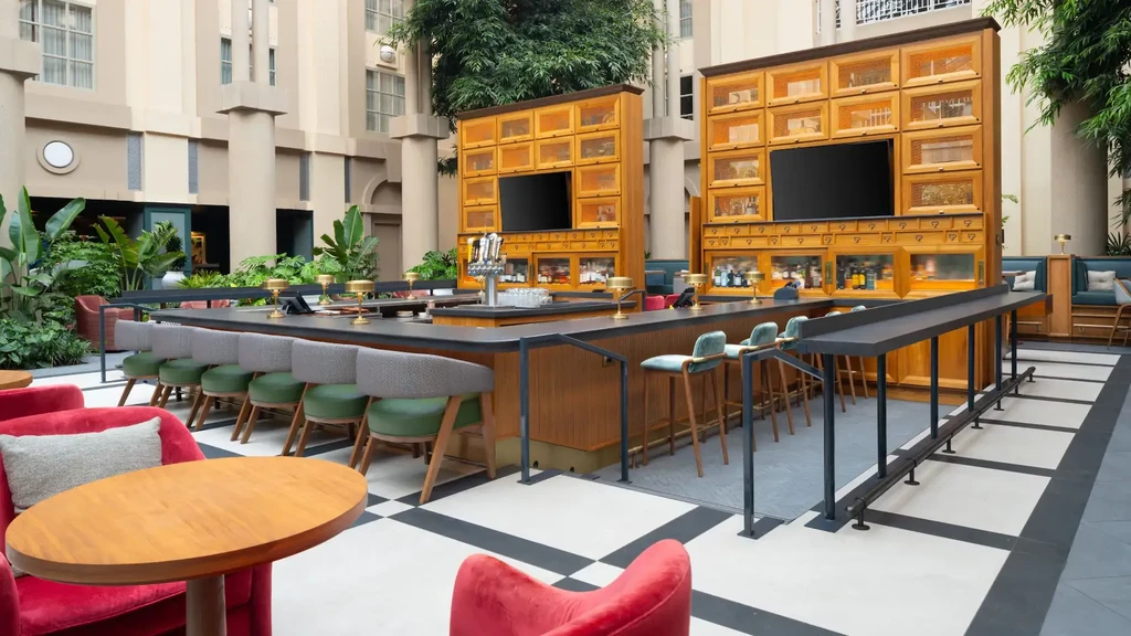 Gazebo Bar - Hyatt Regency Greenwich