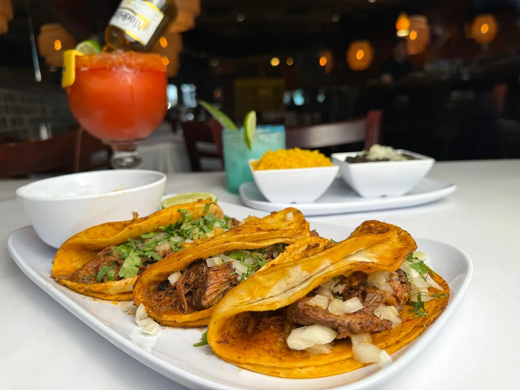 5 De Mayo Mexican Restaurant