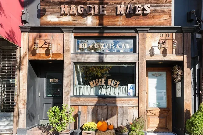 Maggie Mae's Bar