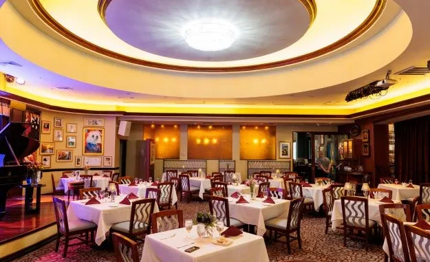 Lorenzo's Restaurant & Cabaret