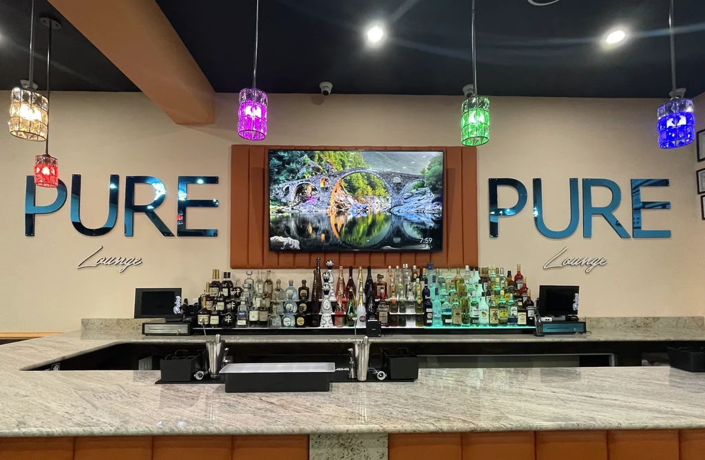 Pure lounge